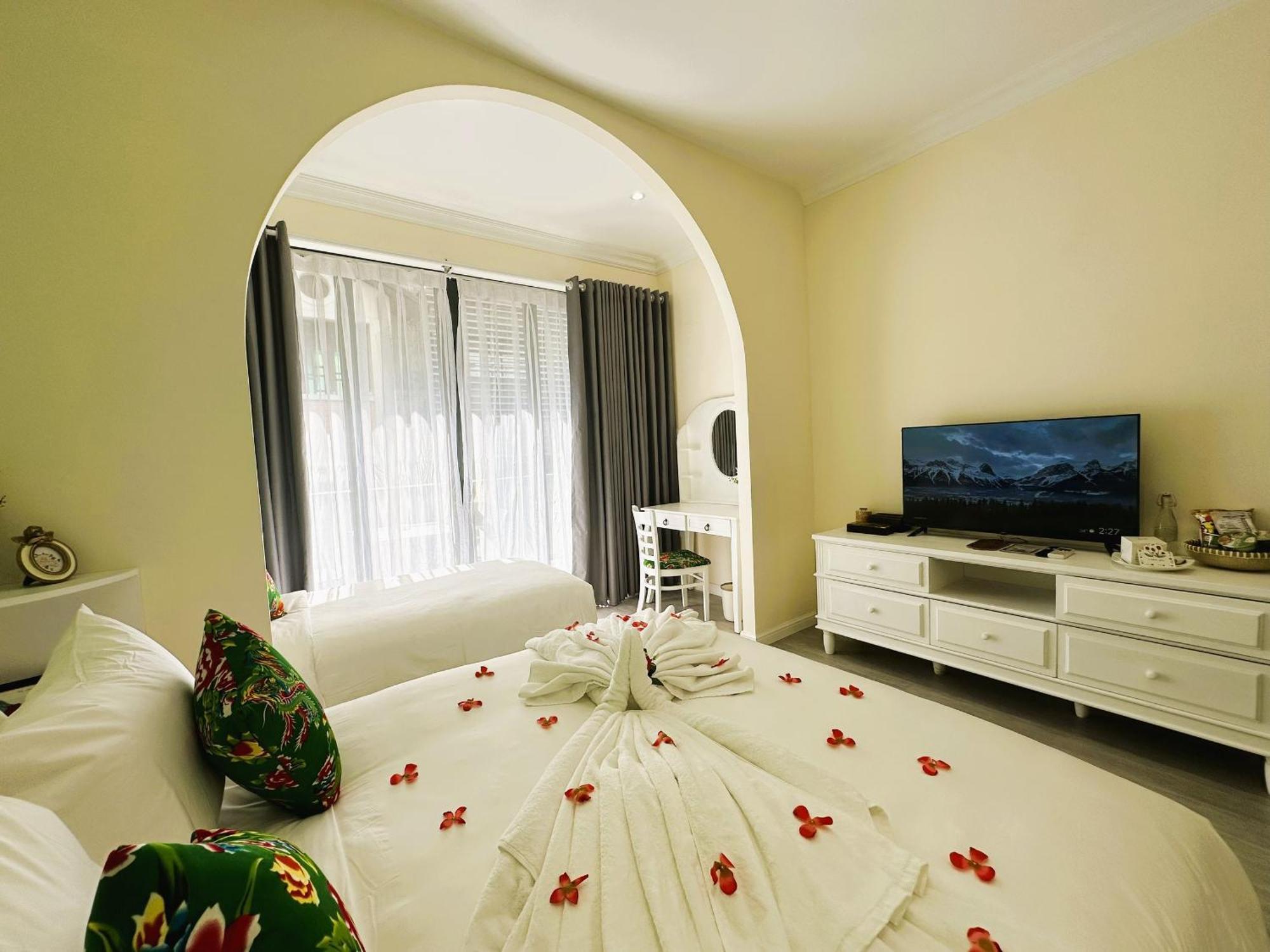 Готель Chez Mimosa Boutique - New Address 135 Tran Hung Dao Хошимін Екстер'єр фото
